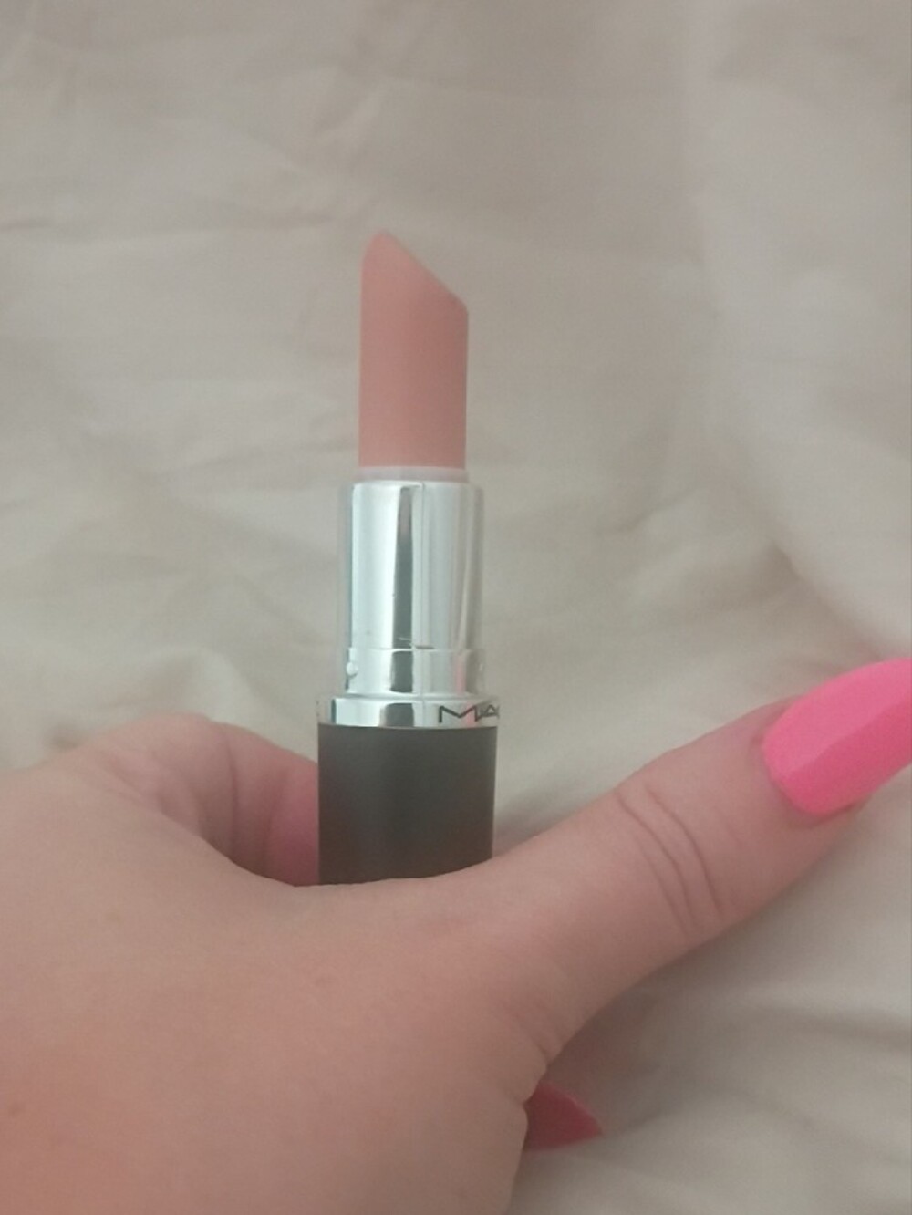 MAC Matte Lipstick In Shade Fleshpot - Picture 6 of 6